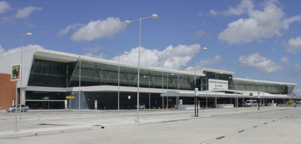 Infraero abre licitação para hangar no aeroporto de Manaus Infraero abre licitação para hangar no aeroporto de Manaus