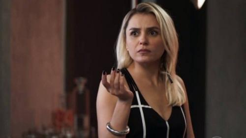 Kim desiste de casar com Paixão e Márcio, e vira agente de Lady Gaga e Beyoncé Kim desiste de casar com Paixão e Márcio, e vira agente de Lady Gaga e Beyoncé