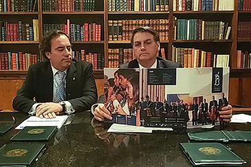 Saída do PSL é 'separação amigável', diz Bolsonaro Saída do PSL é 'separação amigável', diz Bolsonaro