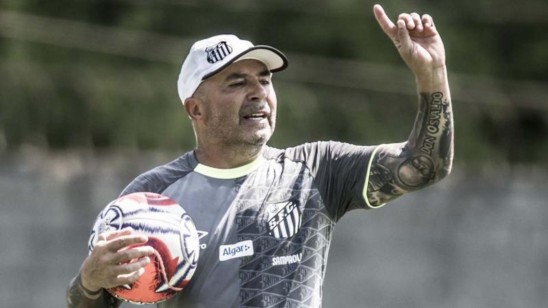 Sampaoli ameaça deixar o Santos se for obrigado a cumprimentar Bolsonaro Sampaoli ameaça deixar o Santos se for obrigado a cumprimentar Bolsonaro