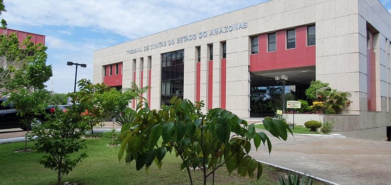 TCE/AM reúne sociedade e autoridades e para debater qualidade de vida de idosos TCE/AM reúne sociedade e autoridades e para debater qualidade de vida de idosos