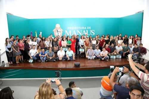 Prefeitura recebe 95 novos médicos bolsistas do Programa Mais Saúde Manaus Prefeitura recebe 95 novos médicos bolsistas do Programa Mais Saúde Manaus