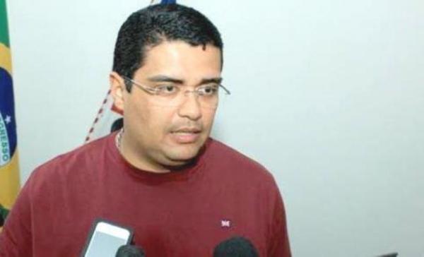 Juiz federal manda prender Carbrás, mas converte em prestação de serviços a comunidade Juiz federal manda prender Carbrás, mas converte em prestação de serviços a comunidade