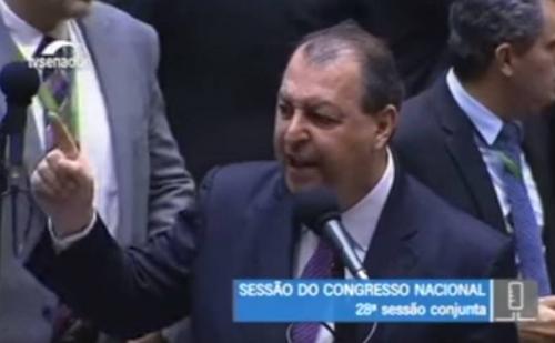 Omar denuncia ANAC e Passaredo/MAP ao Cade e convoca para se explicarem no Senado Omar denuncia ANAC e Passaredo/MAP ao Cade e convoca para se explicarem no Senado