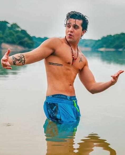 Em Maués, Luan Santana se encanta pela Amazônia: 'Pulmão do mundo' Em Maués, Luan Santana se encanta pela Amazônia: 'Pulmão do mundo'