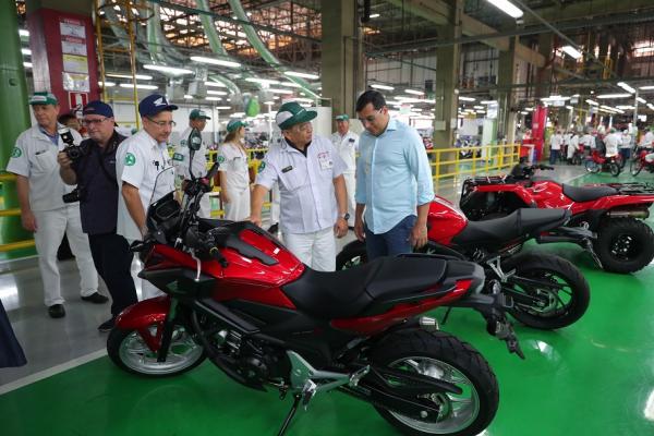 Em visita à Moto Honda, Wilson destaca crescimento da indústria amazonense Em visita à Moto Honda, Wilson destaca crescimento da indústria amazonense
