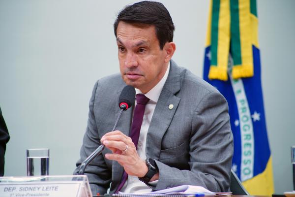 Sidney denuncia Anac por ser conivente com falhas em aviões da MAP Sidney denuncia Anac por ser conivente com falhas em aviões da MAP
