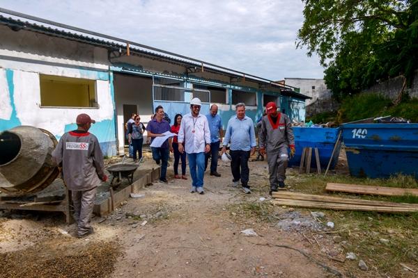 Arthur vistoria reforma do CCZ e deve entregar obra primeiro semestre de 2020 Arthur vistoria reforma do CCZ e deve entregar obra primeiro semestre de 2020