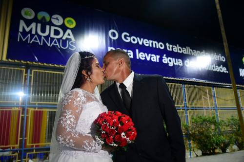 Casamento coletivo reúne 26 casais durante edição do 'Muda Manaus' Casamento coletivo reúne 26 casais durante edição do 'Muda Manaus'