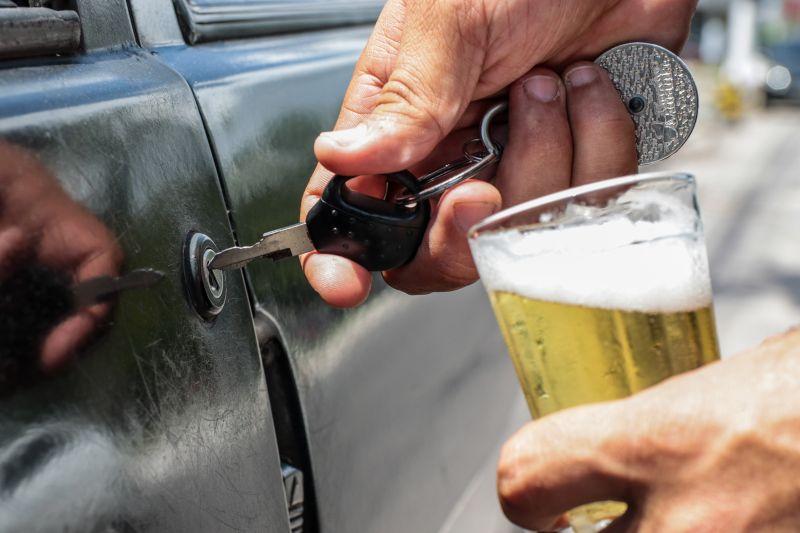 Detran-PA e PC alertam sobre perigos do consumo de álcool antes de dirigir Detran-PA e PC alertam sobre perigos do consumo de álcool antes de dirigir