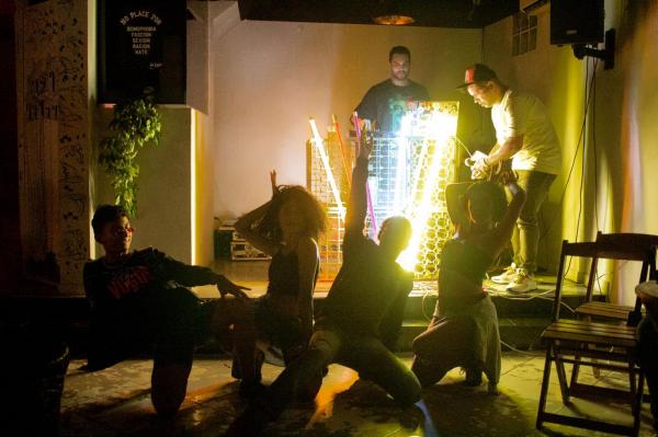 Projeto 'Corpo em Voga' abre inscrições para oficinas de dança e performance Projeto 'Corpo em Voga' abre inscrições para oficinas de dança e performance