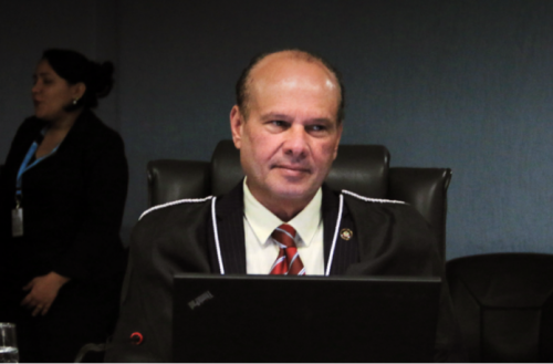 Mario de Mello assume presidência do TCE-AM na segunda (16) Mario de Mello assume presidência do TCE-AM na segunda (16)