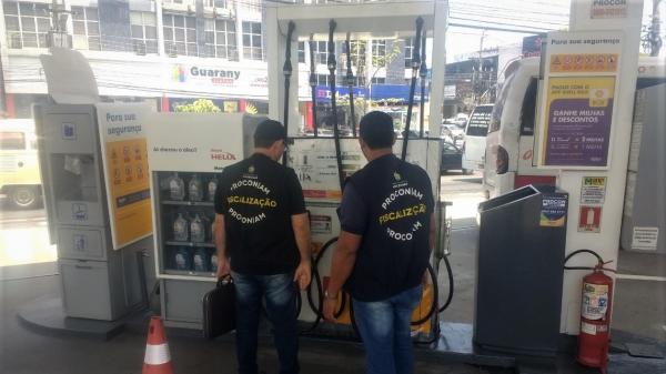 Gasolina tem menor preço a R$ 3,97, aponta pesquisa do Procon-AM em postos de Manaus Gasolina tem menor preço a R$ 3,97, aponta pesquisa do Procon-AM em postos de Manaus
