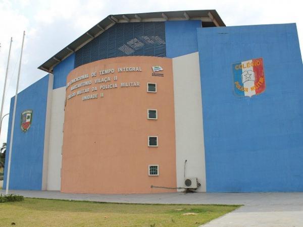 Justiça determina fim da cobrança de taxas em colégios da PM de Manaus Justiça determina fim da cobrança de taxas em colégios da PM de Manaus