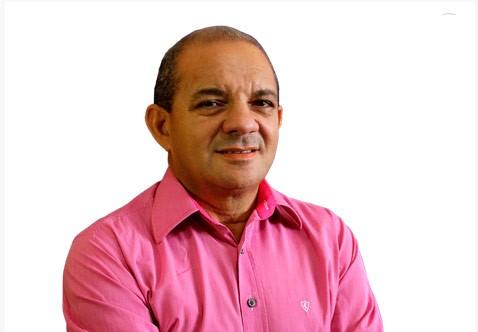 Prefeito de Vitória do Xingu é afastado do cargo por empregar servidores 'fantasmas' Prefeito de Vitória do Xingu é afastado do cargo por empregar servidores 'fantasmas'