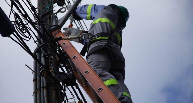 Órgãos recomendam que empresa não corte energia no período natalino Órgãos recomendam que empresa não corte energia no período natalino