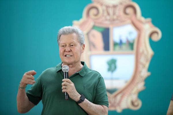 Arthur garante que servidores não terão perdas econômicas com aumento da Previdência Arthur garante que servidores não terão perdas econômicas com aumento da Previdência