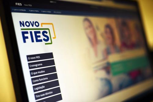 Fies exigirá 400 pontos na redação do Enem Fies exigirá 400 pontos na redação do Enem