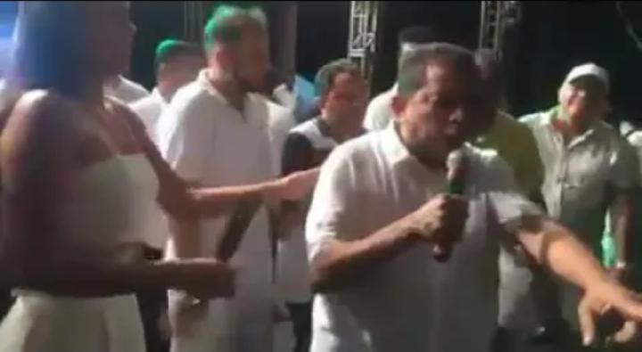 Vereadores da base vão pedir que 'prefeito Ostentação' treine antes a contagem da virada Vereadores da base vão pedir que 'prefeito Ostentação' treine antes a contagem da virada