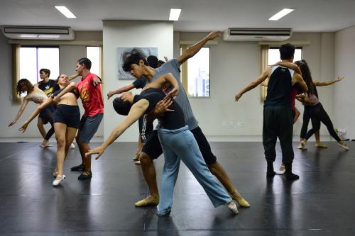 Liceu Claudio Santoro abre inscrições para Oficinas de Balé Clássico, em Manaus Liceu Claudio Santoro abre inscrições para Oficinas de Balé Clássico, em Manaus