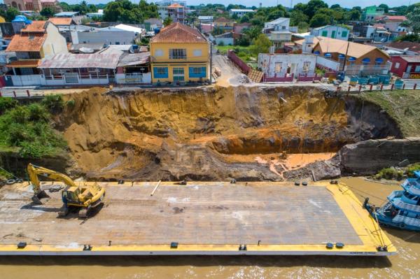 Com recursos próprios, Prefeitura de Parintins inicia reconstrução do muro de arrimo Com recursos próprios, Prefeitura de Parintins inicia reconstrução do muro de arrimo