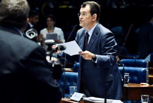 ‘Redução de IPI do Polo de Refrigerantes afronta política de desenvolvimento sustentável’, diz Braga ‘Redução de IPI do Polo de Refrigerantes afronta política de desenvolvimento sustentável’, diz Braga