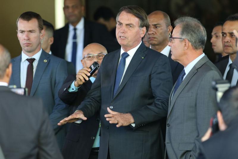 Por questões de segurança, Bolsonaro cancela ida a Davos Por questões de segurança, Bolsonaro cancela ida a Davos
