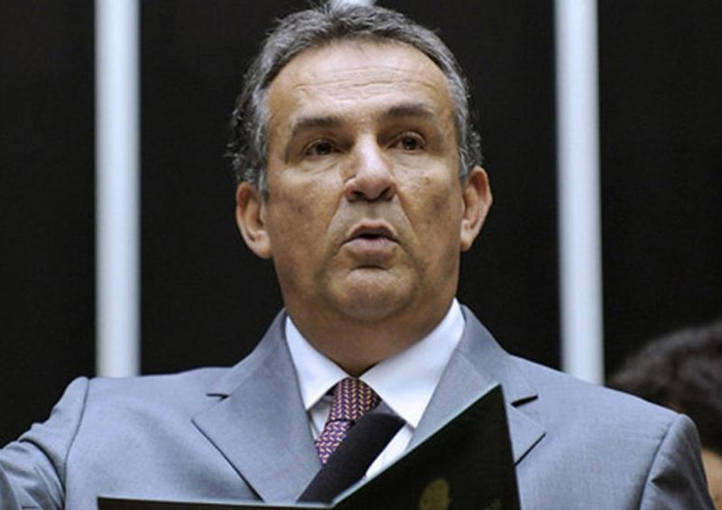 Operação da PF cumpre busca contra Caixa 2 do governador do Pará Operação da PF cumpre busca contra Caixa 2 do governador do Pará