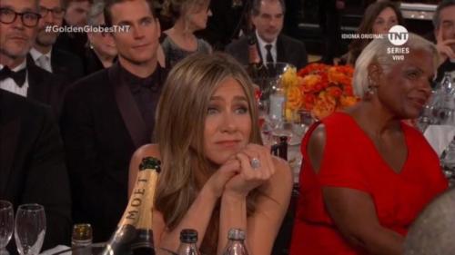 Reação de Jennifer Aniston com discurso de Brad Pitt viraliza Reação de Jennifer Aniston com discurso de Brad Pitt viraliza