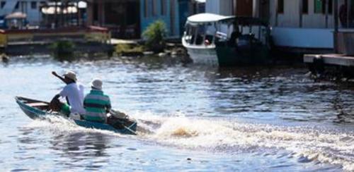 Saúde inicia vacinação em áreas de difícil acesso na Região Norte Saúde inicia vacinação em áreas de difícil acesso na Região Norte