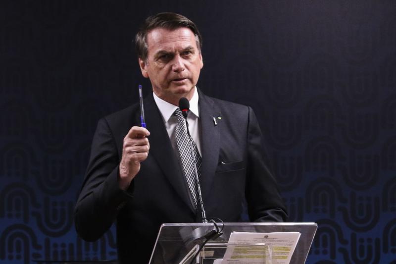 Bolsonaro sanciona Orçamento de 2020 com fundo eleitoral de R$ 2 bilhões Bolsonaro sanciona Orçamento de 2020 com fundo eleitoral de R$ 2 bilhões