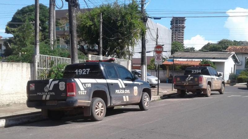 Quatro suspeitos de atentado contra investigador morrem em confronto com a Polícia, em Santarém Quatro suspeitos de atentado contra investigador morrem em confronto com a Polícia, em Santarém