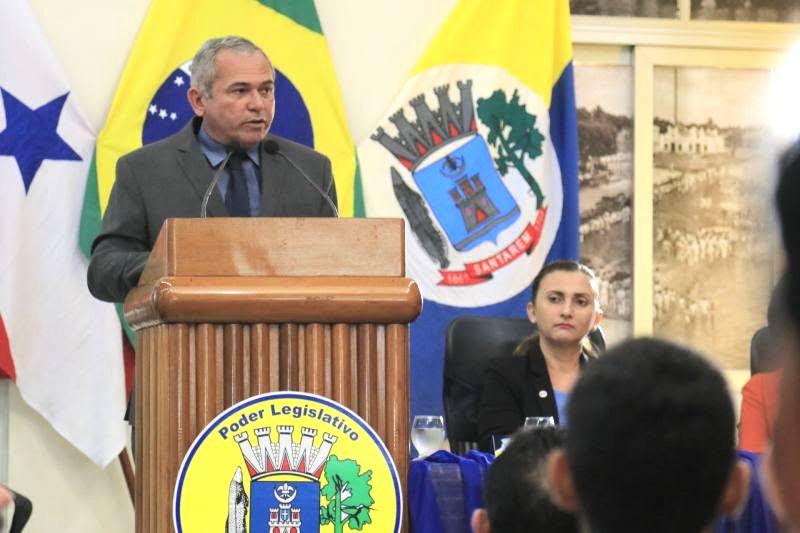 Na Câmara, prefeito destaca retomada do crescimento econômico de Santarém Na Câmara, prefeito destaca retomada do crescimento econômico de Santarém