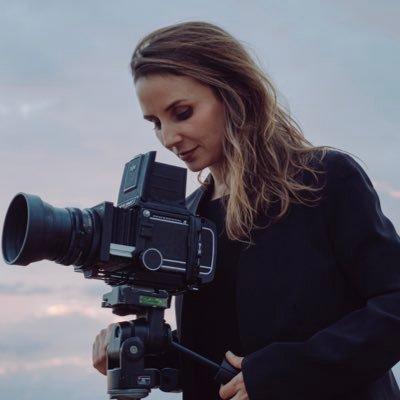 Cineasta de 'Democracia em Vertigem' novamente atacada pelo governo Bolsonaro Cineasta de 'Democracia em Vertigem' novamente atacada pelo governo Bolsonaro