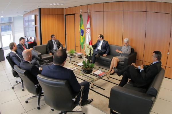 Wilson garante que defesa da ZFM será tratada no Fórum de Governadores, em Brasília Wilson garante que defesa da ZFM será tratada no Fórum de Governadores, em Brasília