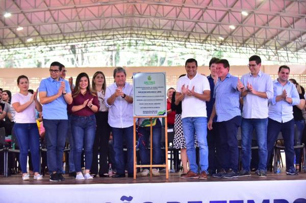 Wilson Lima inaugura Ceti em Presidente Figueiredo e fornecimento de fardamento e kit escolar Wilson Lima inaugura Ceti em Presidente Figueiredo e fornecimento de fardamento e kit escolar
