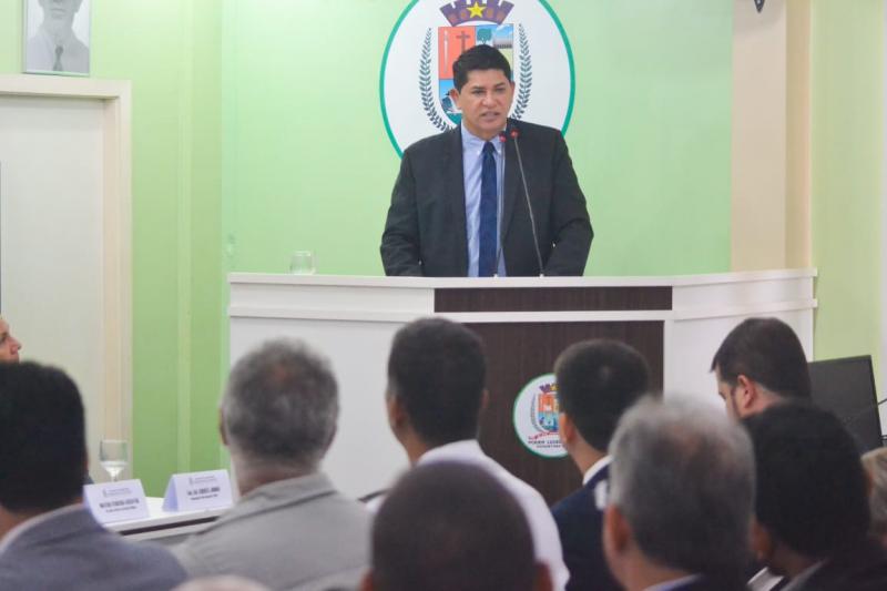 Em leitura da mensagem anual, Bi Garcia enfatiza investimentos da Prefeitura de Parintins Em leitura da mensagem anual, Bi Garcia enfatiza investimentos da Prefeitura de Parintins
