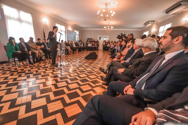 Helder assina decreto e institui Força Estadual de Combate ao Desmatamento no Pará Helder assina decreto e institui Força Estadual de Combate ao Desmatamento no Pará