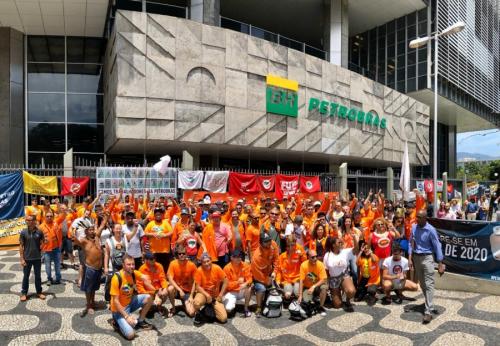 TST considera greve dos petroleiros ilegal e autoriza Petrobrás a demitir todos os grevistas TST considera greve dos petroleiros ilegal e autoriza Petrobrás a demitir todos os grevistas