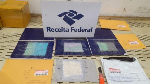 Receita Federal em Manaus apreende mais de 500 comprimidos de Ecstasy nos Correios Receita Federal em Manaus apreende mais de 500 comprimidos de Ecstasy nos Correios