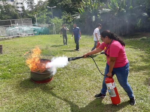 Fundação de Medicina Tropical forma turma para brigada de incêndio Fundação de Medicina Tropical forma turma para brigada de incêndio