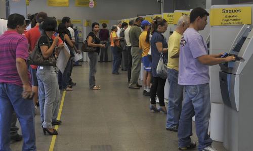 Bancos fecham na segunda e terça-feira de carnaval Bancos fecham na segunda e terça-feira de carnaval