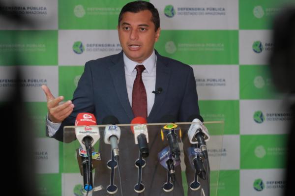 Wilson Lima anuncia auxílio-aluguel a famílias do Monte Horebe até solução para moradias Wilson Lima anuncia auxílio-aluguel a famílias do Monte Horebe até solução para moradias