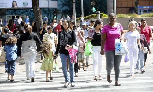 IBGE abre 200 mil vagas para agentes do Censo 2020 em todo país IBGE abre 200 mil vagas para agentes do Censo 2020 em todo país