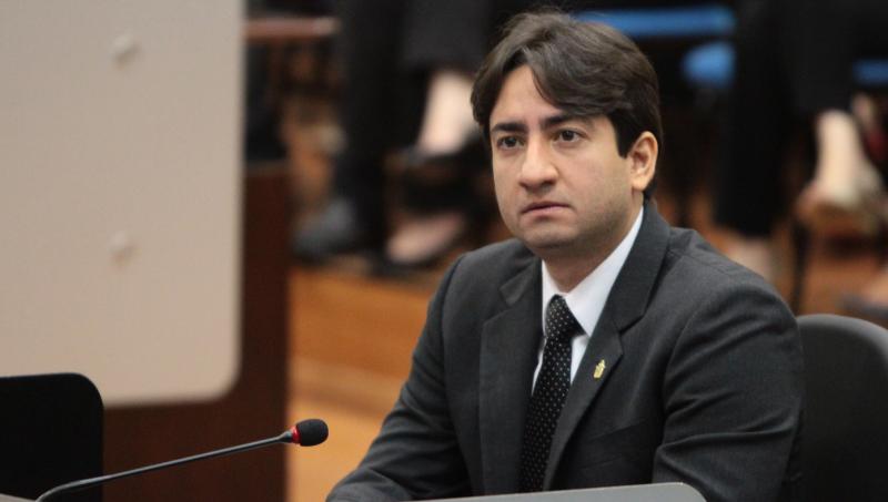 Vereador Diego Afonso é denunciado ao MP por assistencialismo eleitoral, em Manaus Vereador Diego Afonso é denunciado ao MP por assistencialismo eleitoral, em Manaus
