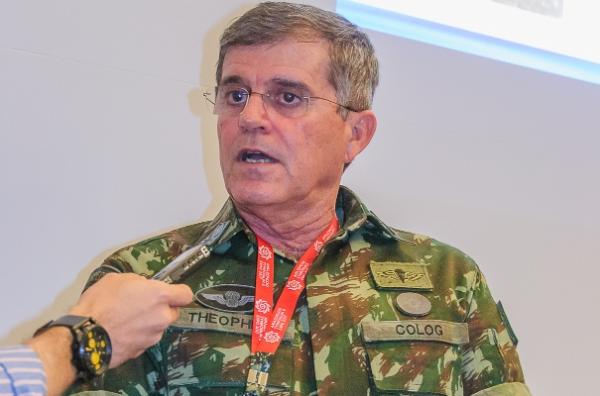 General Theophilo participará de encontro sobre segurança nas fronteiras, em Manaus General Theophilo participará de encontro sobre segurança nas fronteiras, em Manaus
