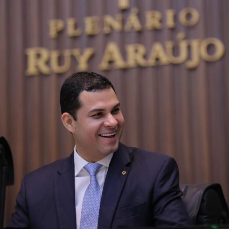 TRE/AM nega cassação e diz que Saullo não cometeu infidelidade partidária TRE/AM nega cassação e diz que Saullo não cometeu infidelidade partidária