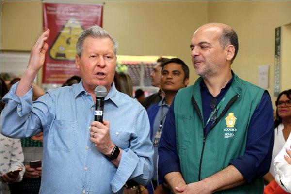 Prefeito de Manaus determina que idosos sejam vacinados contra a Influenza em suas casas Prefeito de Manaus determina que idosos sejam vacinados contra a Influenza em suas casas