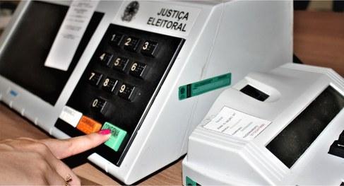 Prefeitos defendem adiamento das eleições 2020 e querem votação única Prefeitos defendem adiamento das eleições 2020 e querem votação única