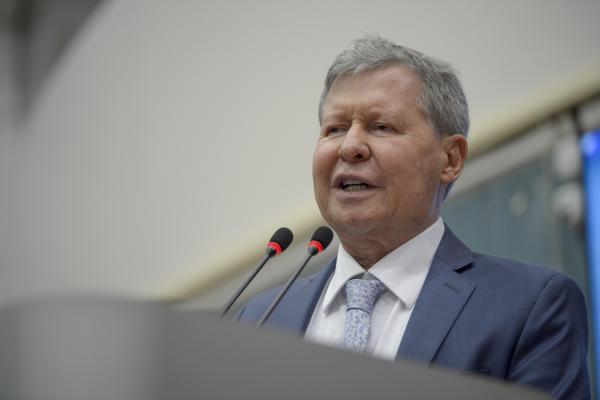 Arthur Neto decreta calamidade pública em Manaus e pede reconhecimento pela Aleam Arthur Neto decreta calamidade pública em Manaus e pede reconhecimento pela Aleam